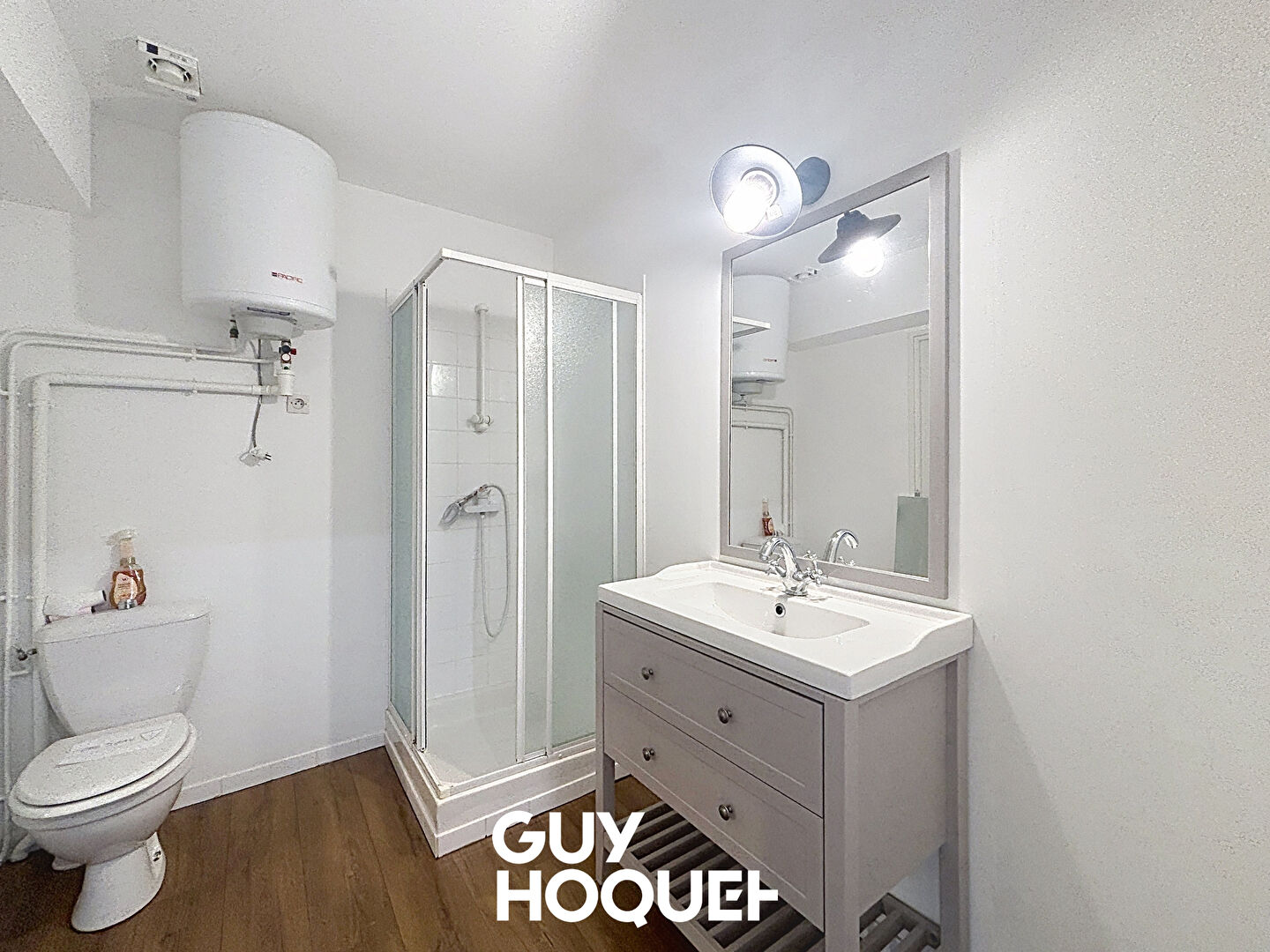 Charmante Maison en Pierre Rénovée de 186m2 avec Vue Imprenable - 71570 PRUZILLY