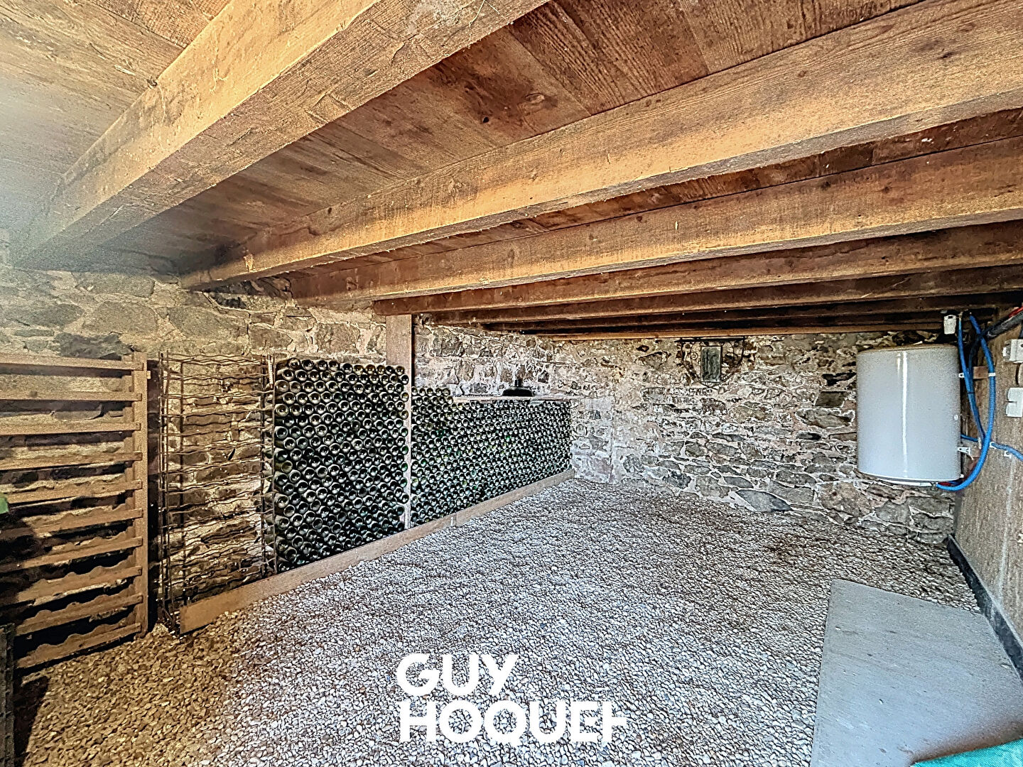 Charmante Maison en Pierre Rénovée de 186m2 avec Vue Imprenable - 71570 PRUZILLY