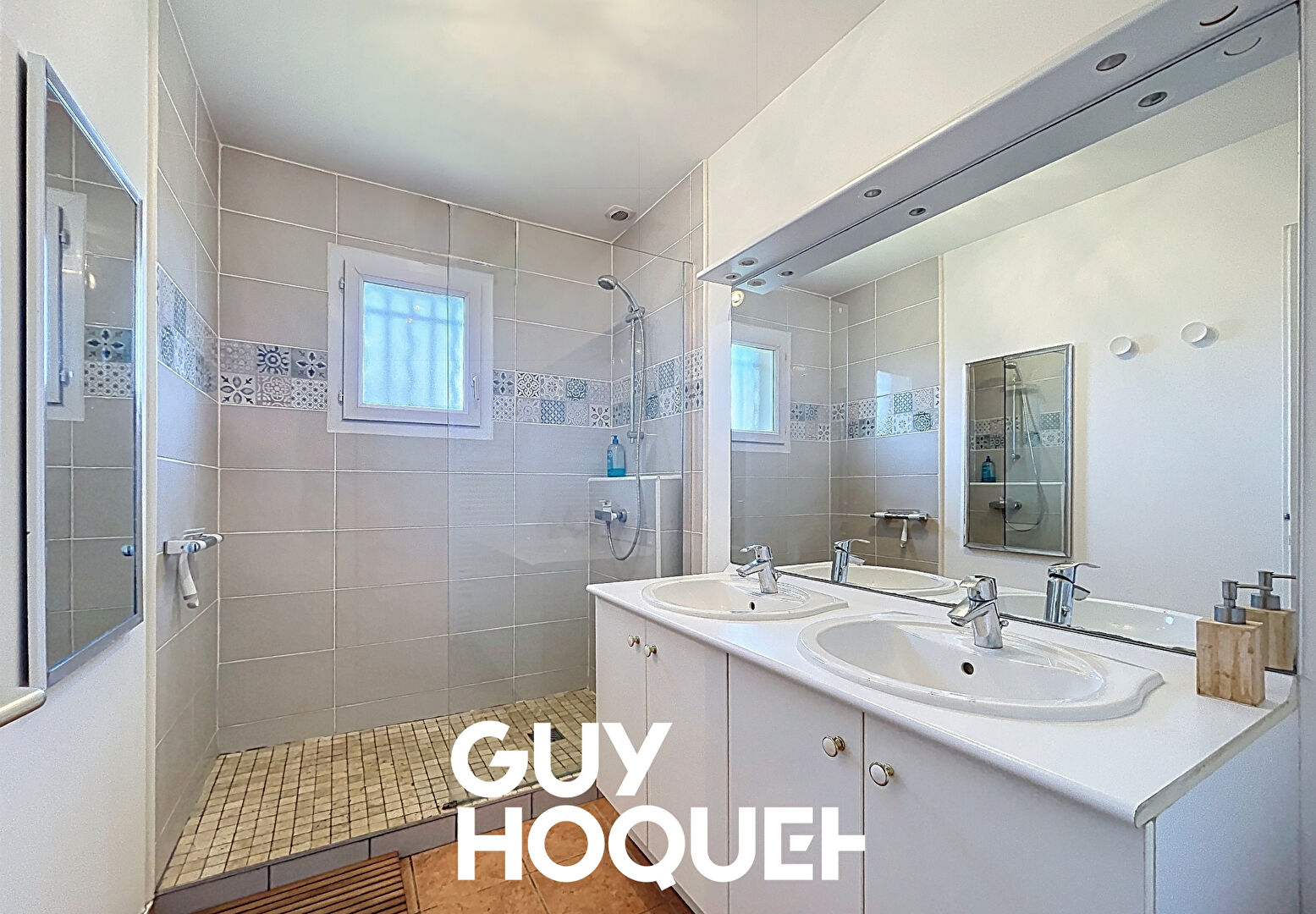 Villa Plain Pied 3 Chambres + Double Garage - 71850 CHARNAY LES MACON