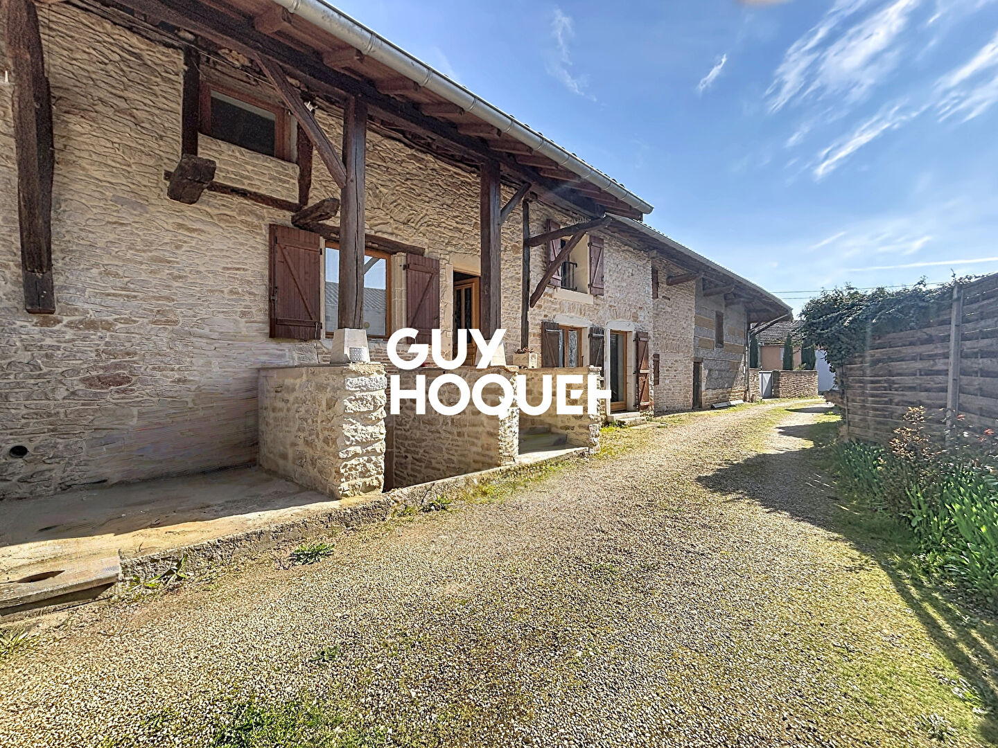 Maison en Pierres 4CHBS-Garage et Jardin - 01570 FEILLENS