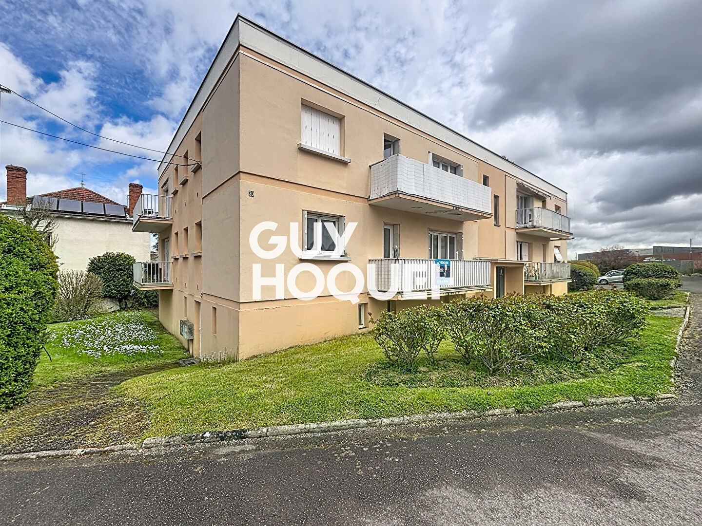 Appartement Type 2 + Balcon et cave - 71000 MACON