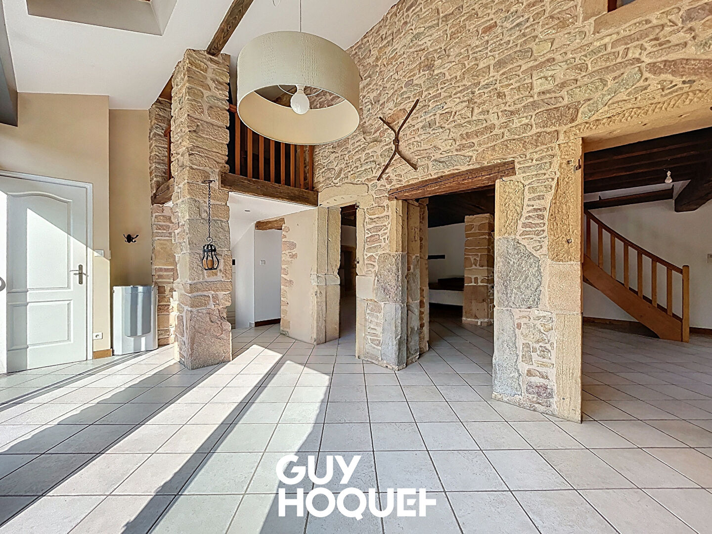 Maison Vinzelles 6 pièce(s) 215 m2