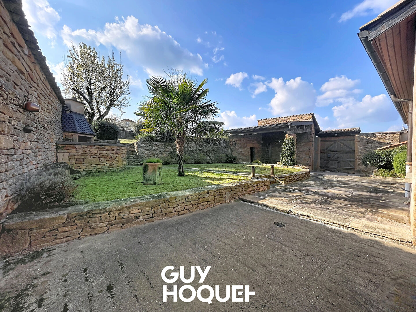 Maison Vinzelles 6 pièce(s) 215 m2