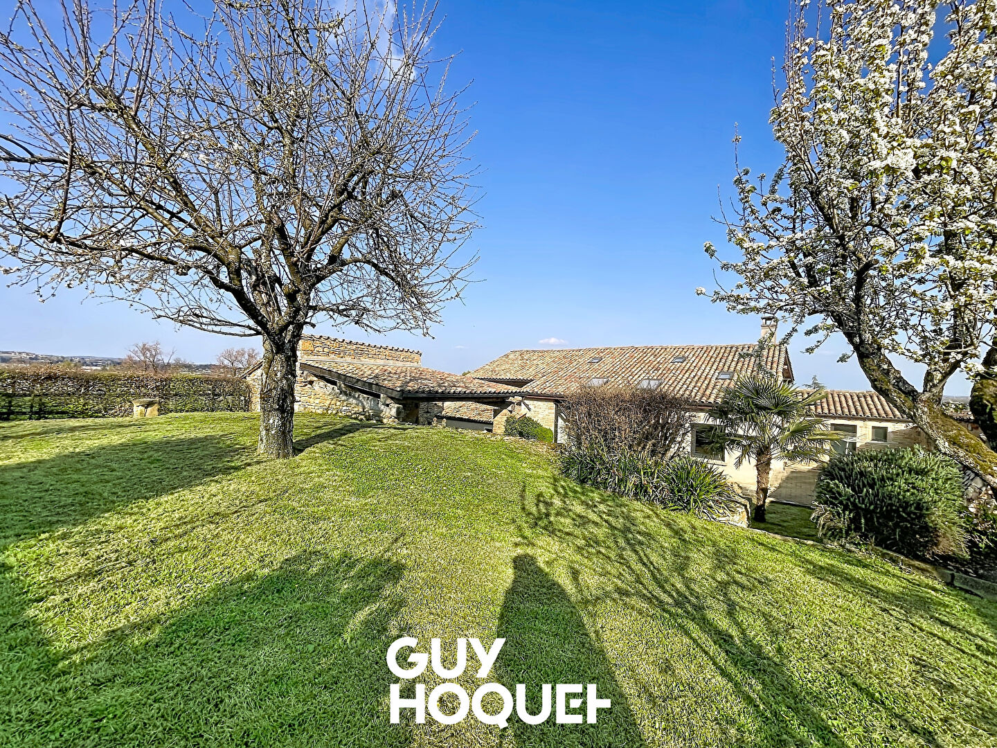 Maison Vinzelles 6 pièce(s) 215 m2