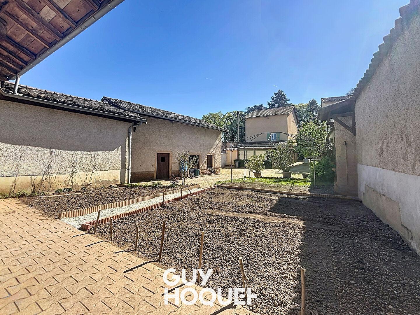 Maison de charme à vendre à La Chapelle de Guinchay - 3 Chambres, Dépendances - 71570 LA CHAPELLE DE GUINCHAY