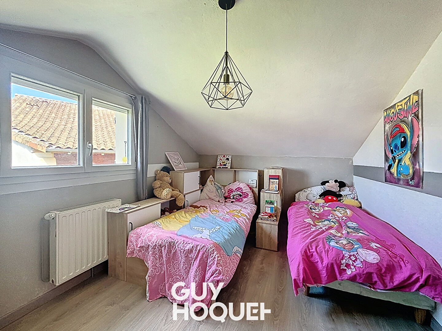 Maison ancienne rénovée + 3 Chambres  +  Dépendances - 01290 CROTTET