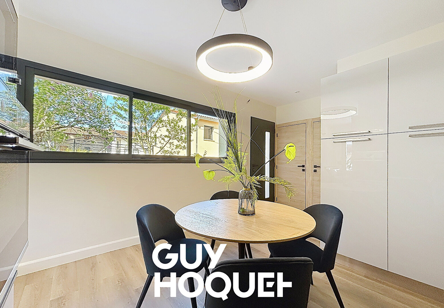 Maison Contemporaine Neuve 2 Chambres + Terrasse et terrain de 100 m² environ - 71850 CHARNAY LES MACON