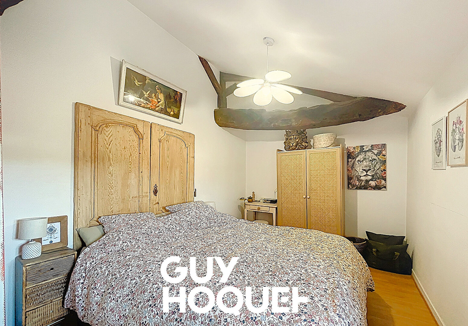 Appartement Type 3 en Duplex avec Terrasse + 2 Places de stationnement privatives - 71000 MACON