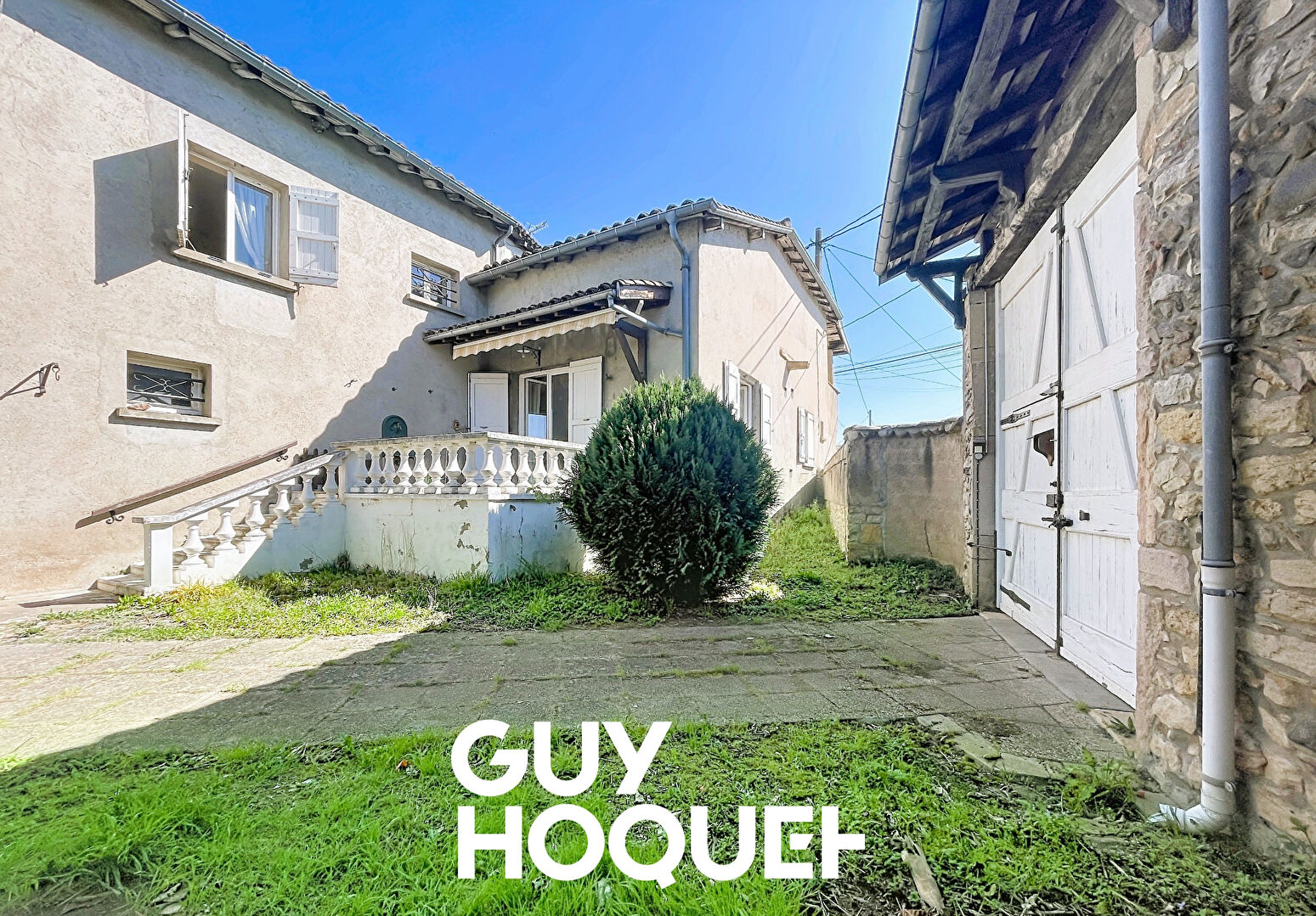 Maison Ancienne à Rénover 4 Chs + Dépendances et terrain de 1039 m² environ - 71570 LA CHAPELLE DE GUINCHAY