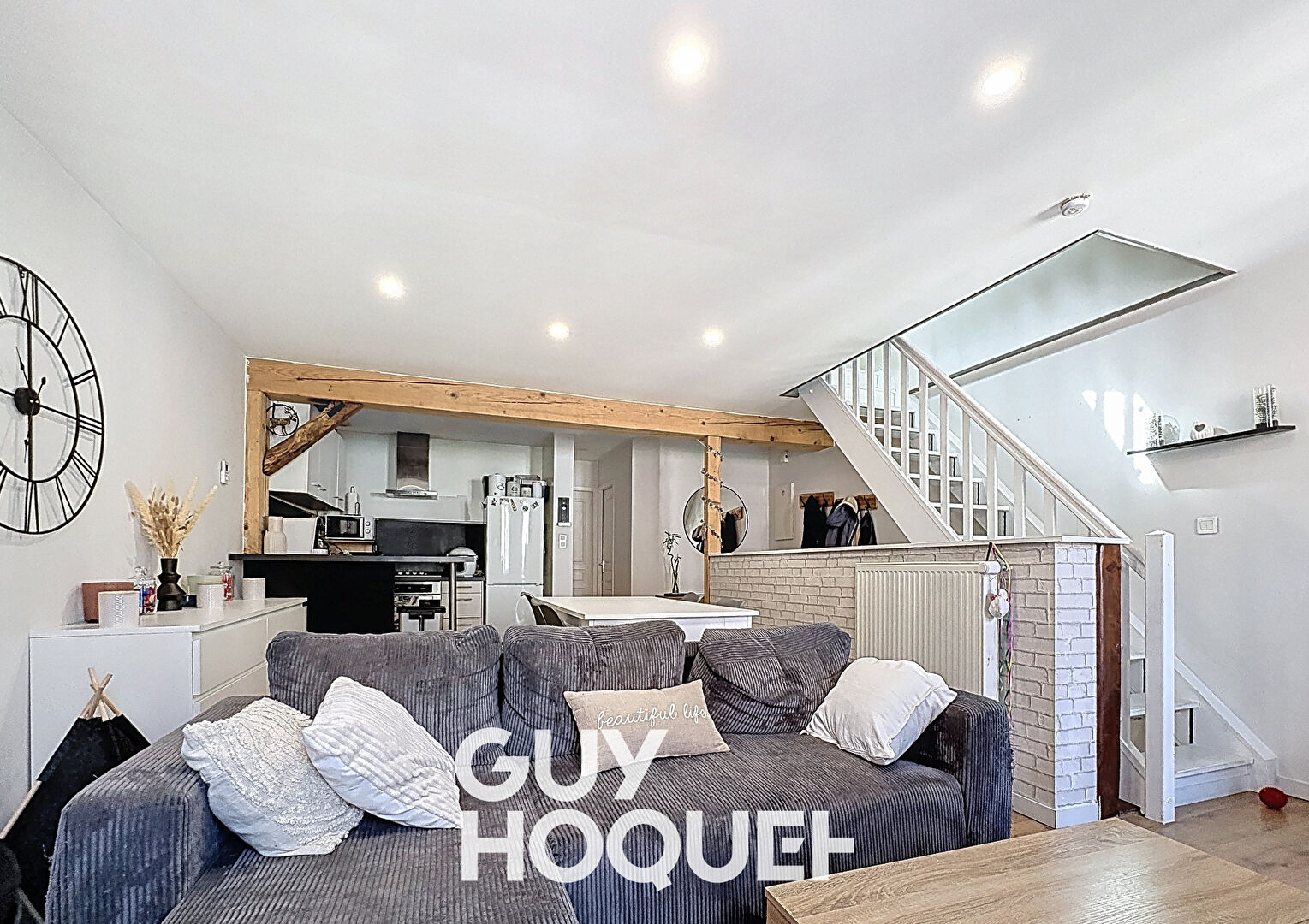 Appartement Duplex avec Balcon 1CHBRE + Mezzanine - 01750 SAINT LAURENT SUR SAONE