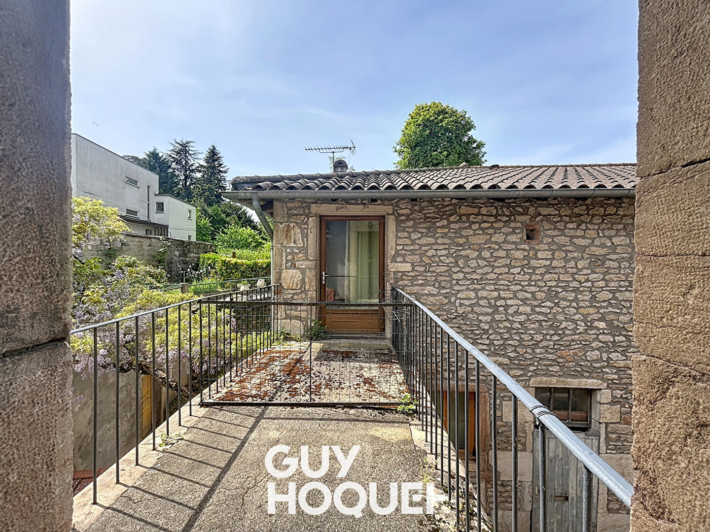 Maison en pierre rénovée 4 Chambres + Bureau - 71000 Mâcon Flacé