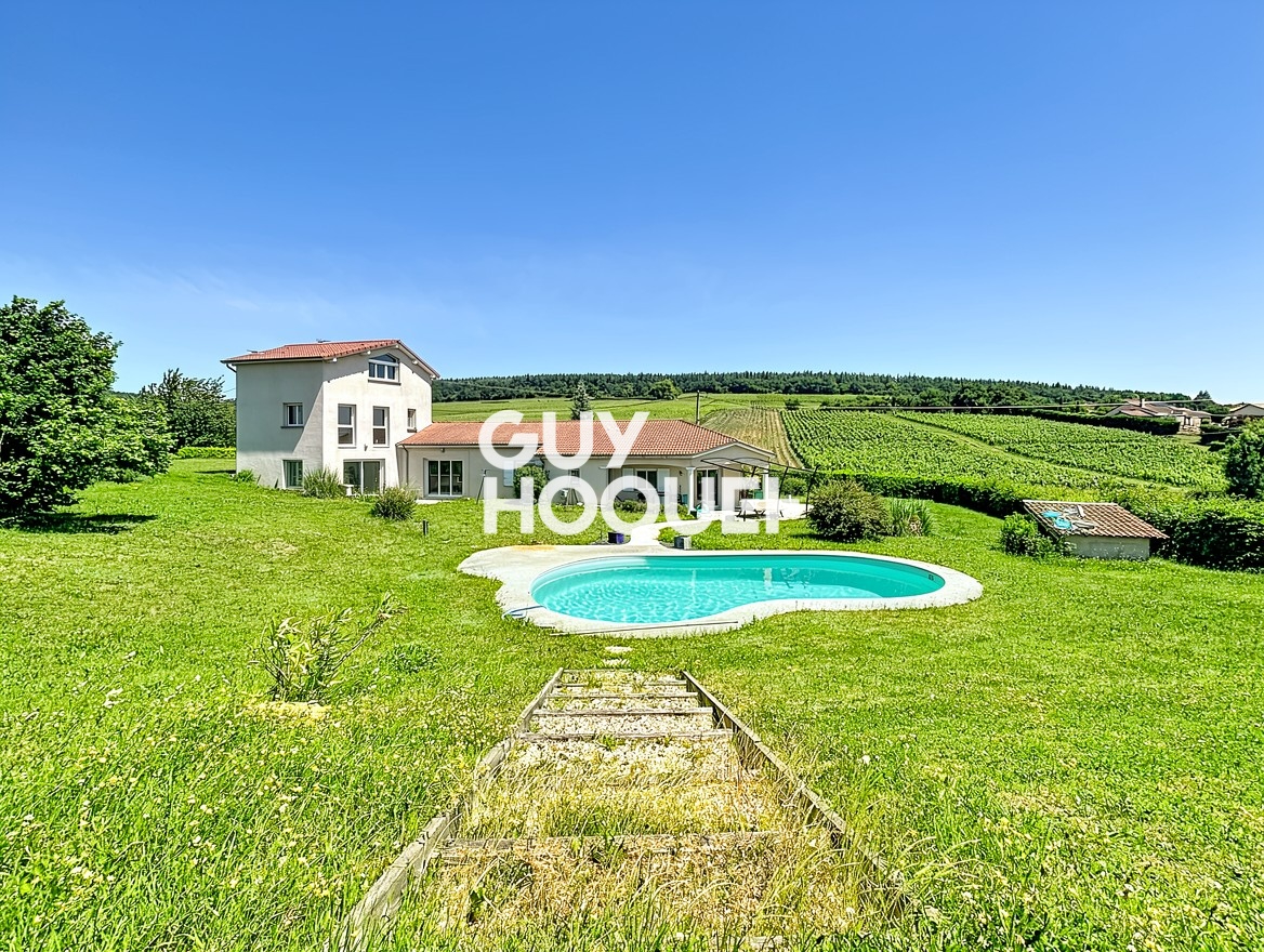 Magnifique maison d'architecte de 205m2, 5 Chambres, Pisicne - 71960 CHEVAGNY LES CHEVRIERES