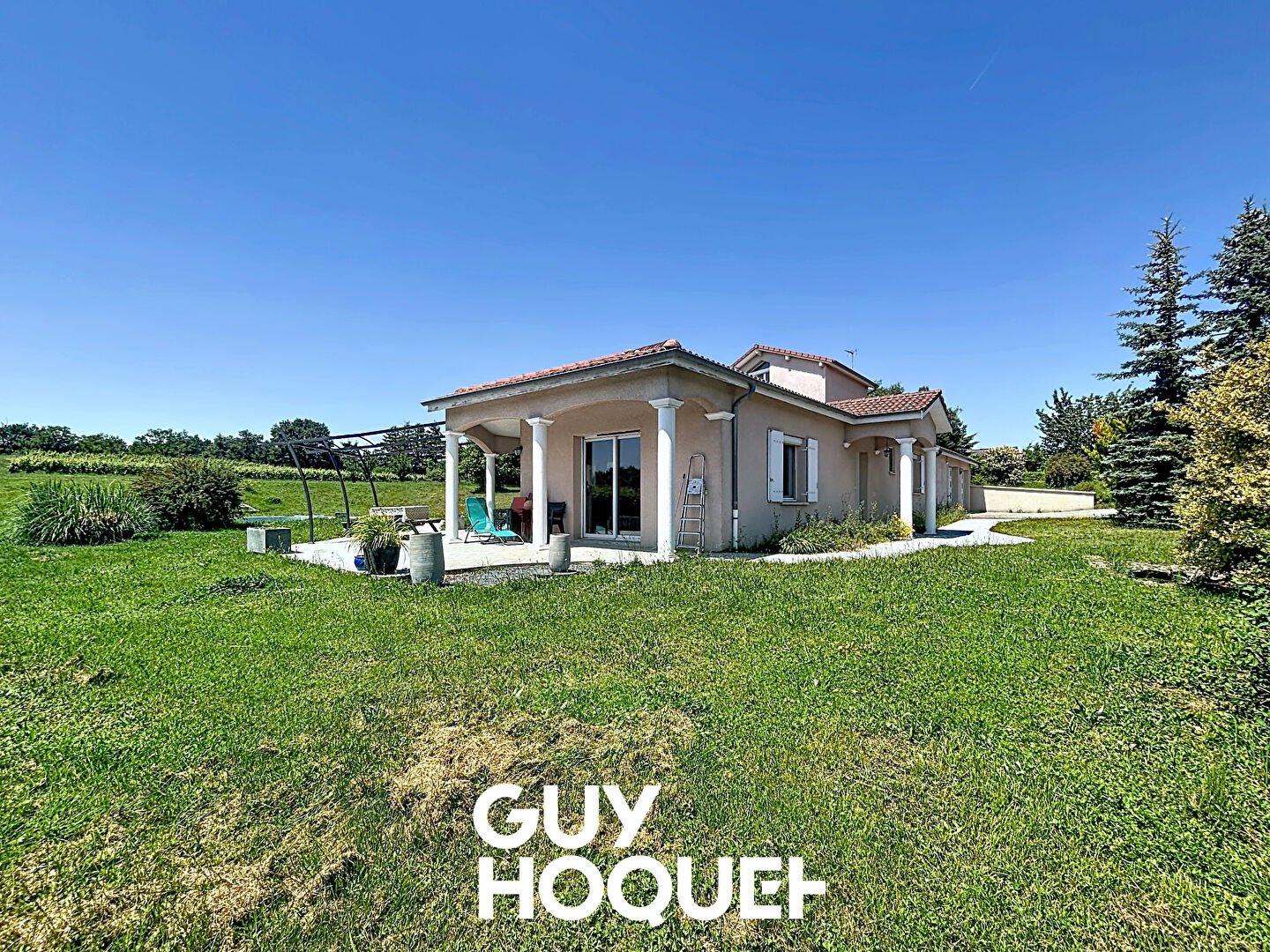 Magnifique maison d'architecte de 205m2, 5 Chambres, Pisicne - 71960 CHEVAGNY LES CHEVRIERES