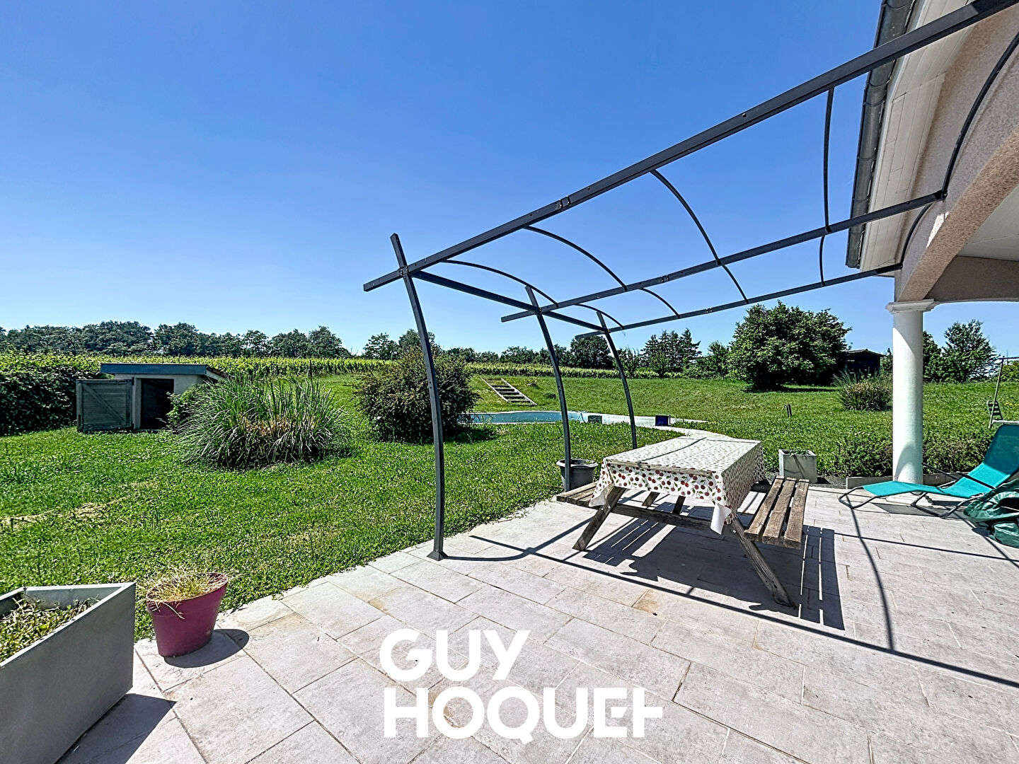 Magnifique maison d'architecte de 205m2, 5 Chambres, Pisicne - 71960 CHEVAGNY LES CHEVRIERES