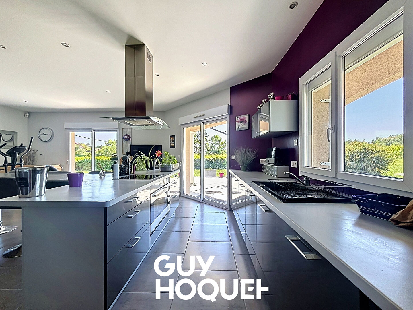 Magnifique maison d'architecte de 205m2, 5 Chambres, Pisicne - 71960 CHEVAGNY LES CHEVRIERES