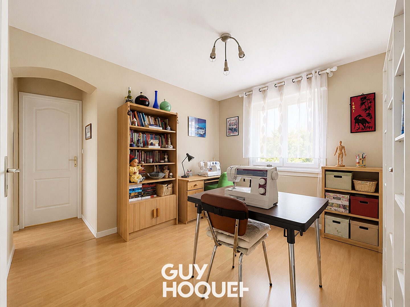 Maison sur demi niveaux 4 Chs + Garage double et terrain de 756 m² environ - 71000 SANCE