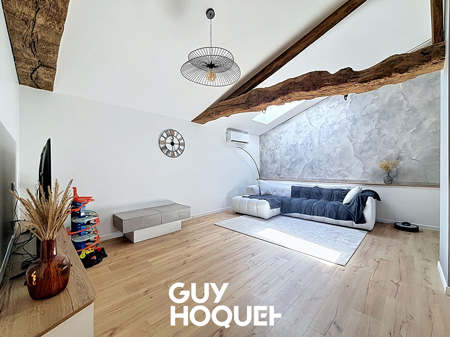 Magnifique T3 Rénové + Stationnement et Cave - 71680 CRECHES-SUR-SAONE