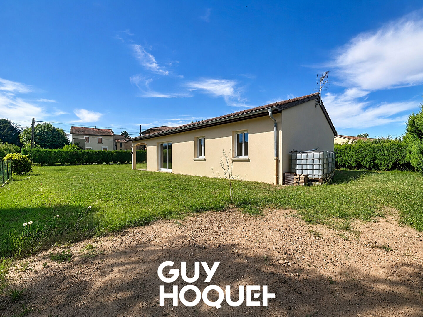 Villa de Plain pied 3 Chs + Garage et terrain de 585 m² - 71570 SAINT SYMPHORIEN D'ANCELLES