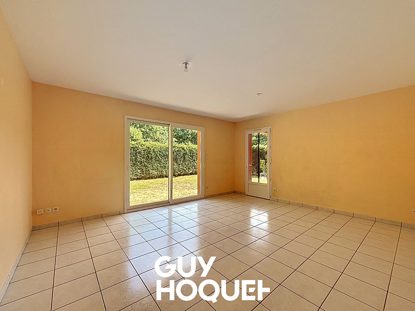 Villa de Plain pied 3 Chs + Garage et terrain de 585 m² - 71570 SAINT SYMPHORIEN D'ANCELLES