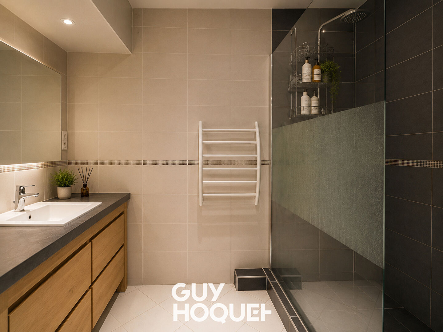 Appartement Type 3  de 85 m² + Cave - 71000 MACON