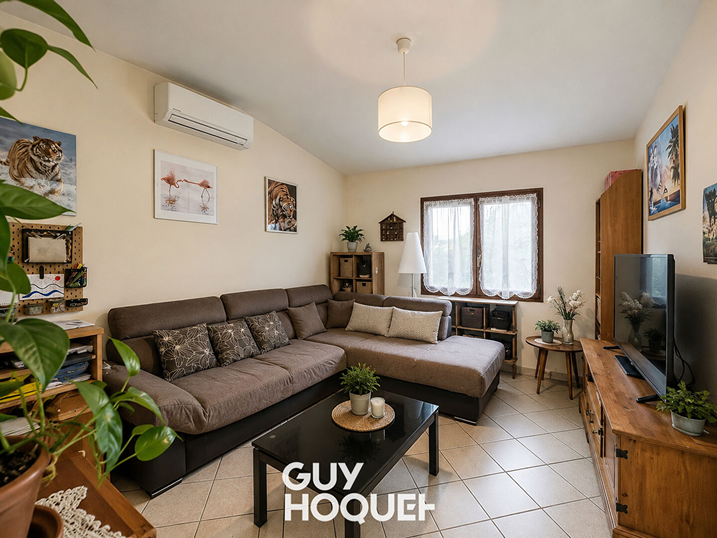 Charmante Maison sur 2 niveaux,  3 Chambres, GGE - 01290 BIZIAT