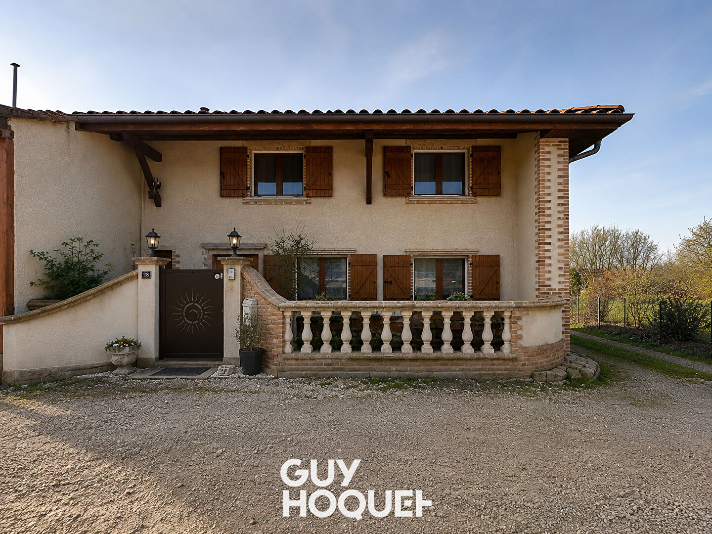 Charmante Maison sur 2 niveaux,  3 Chambres, GGE - 01290 BIZIAT