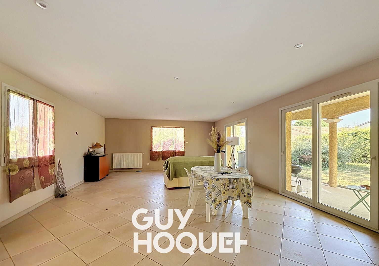 Villa 6Chbs + Garage - 71680 CRECHES SUR SAONE