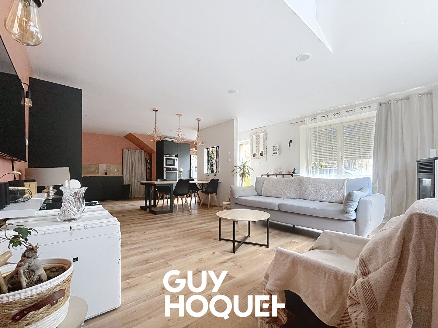 2 Appartements de 80m2, Type 2, Double Garage - 71260 BISSY LA MACONNAISE
