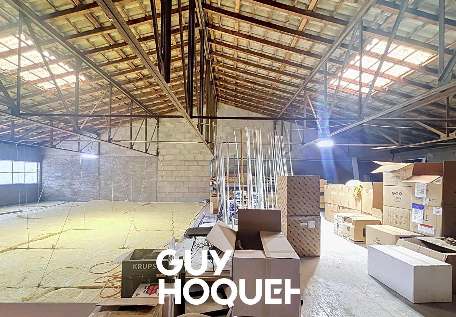 Entrepôt / local industriel de 270 m² Loué - 71000 MACON
