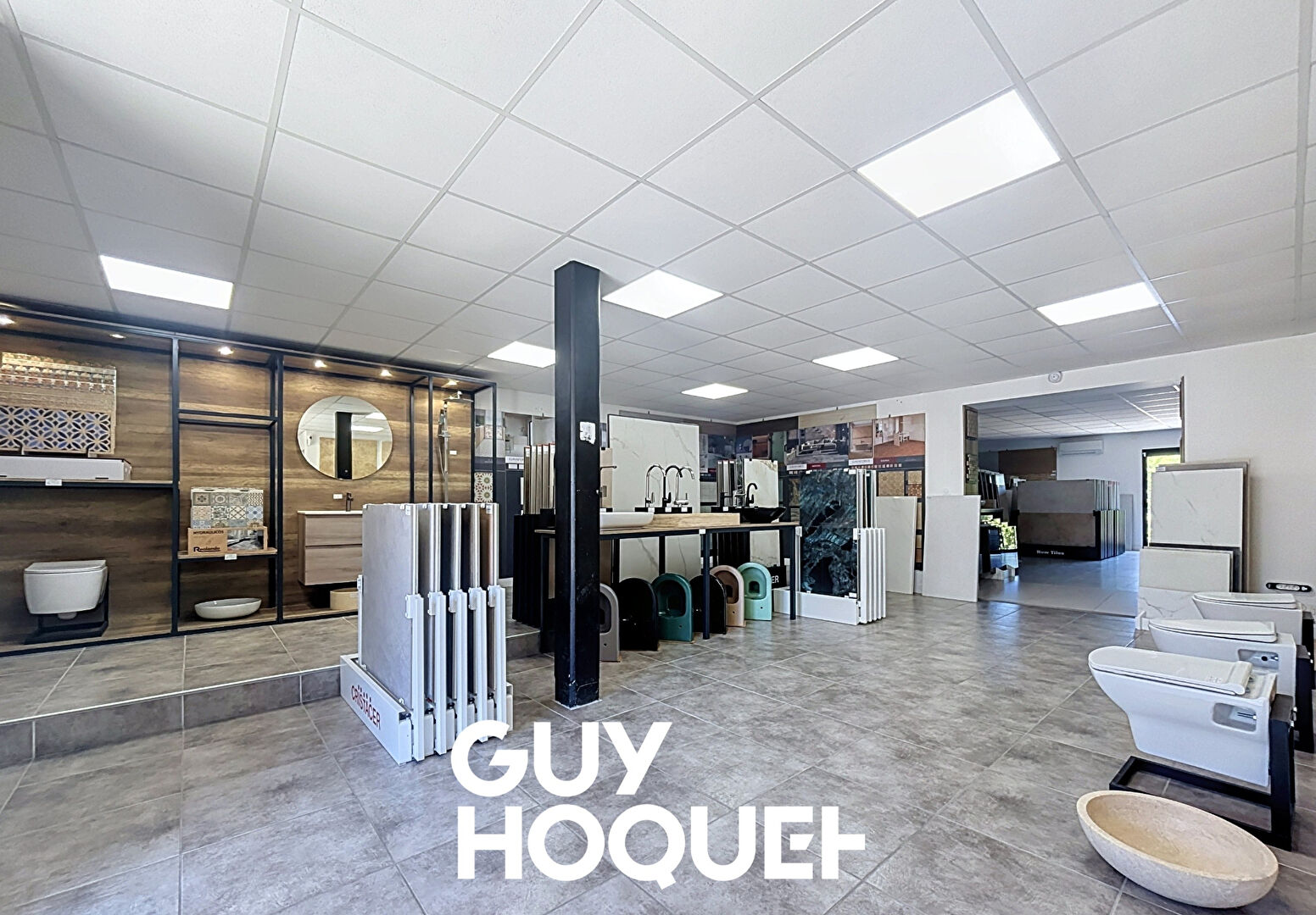 Entrepôt / local industriel de 270 m² Loué - 71000 MACON