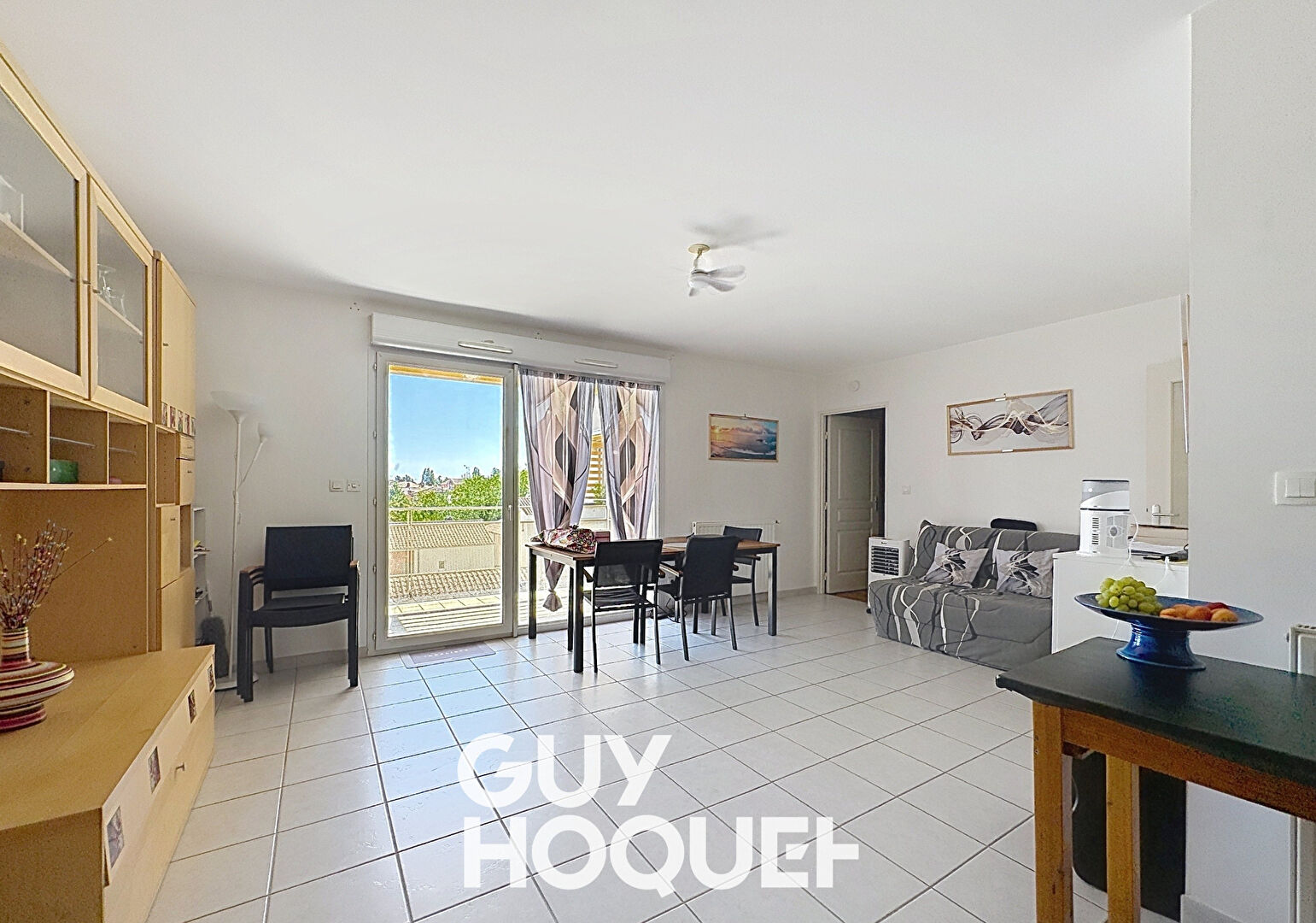 Appartement de type 2 + Garage et Terrasse - 71850 CHARNAY LES MACON