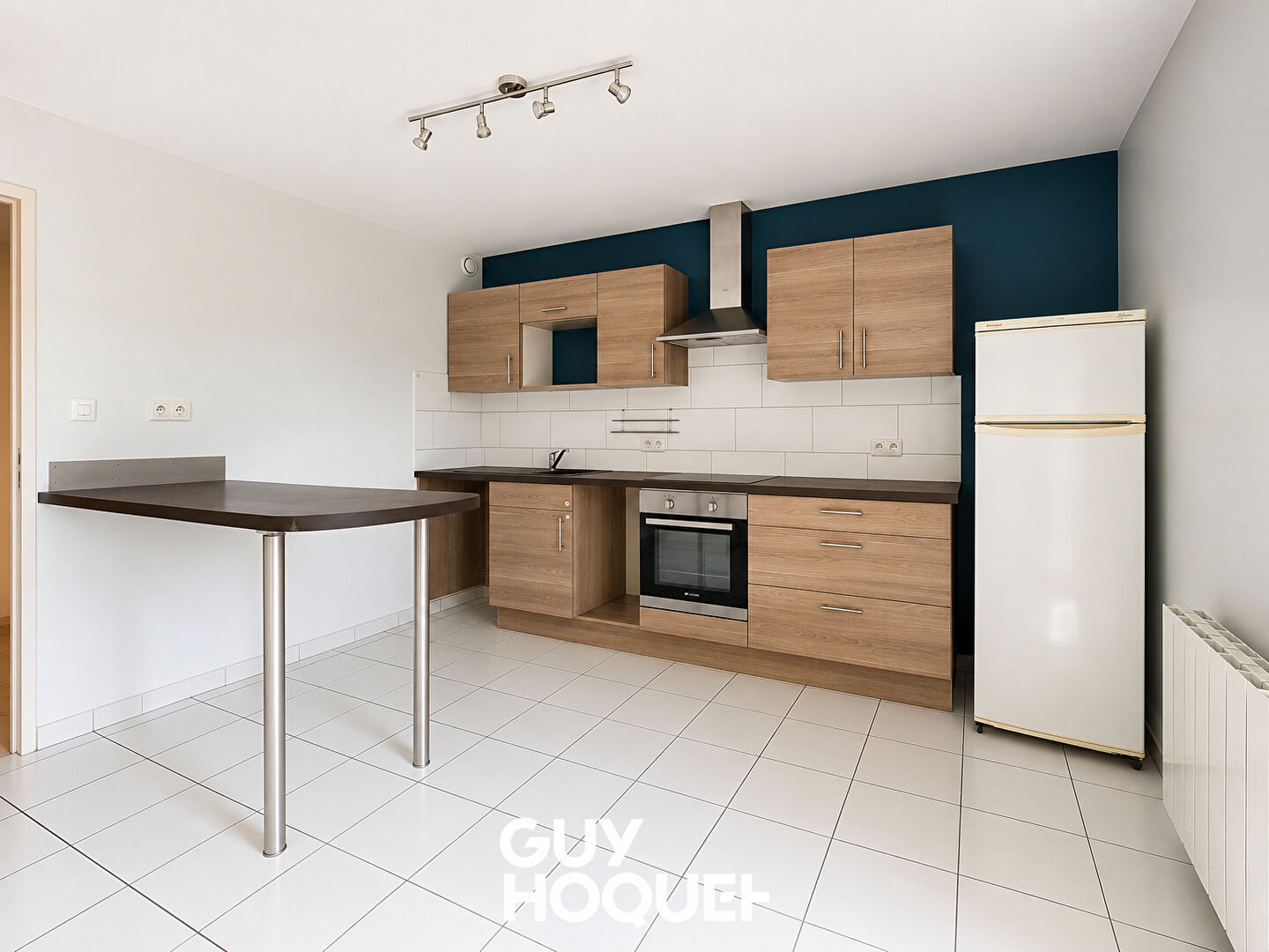 Appartement 2 Chs + Balcon, Garage, Stationnement et Cave - 71000 SANCÉ