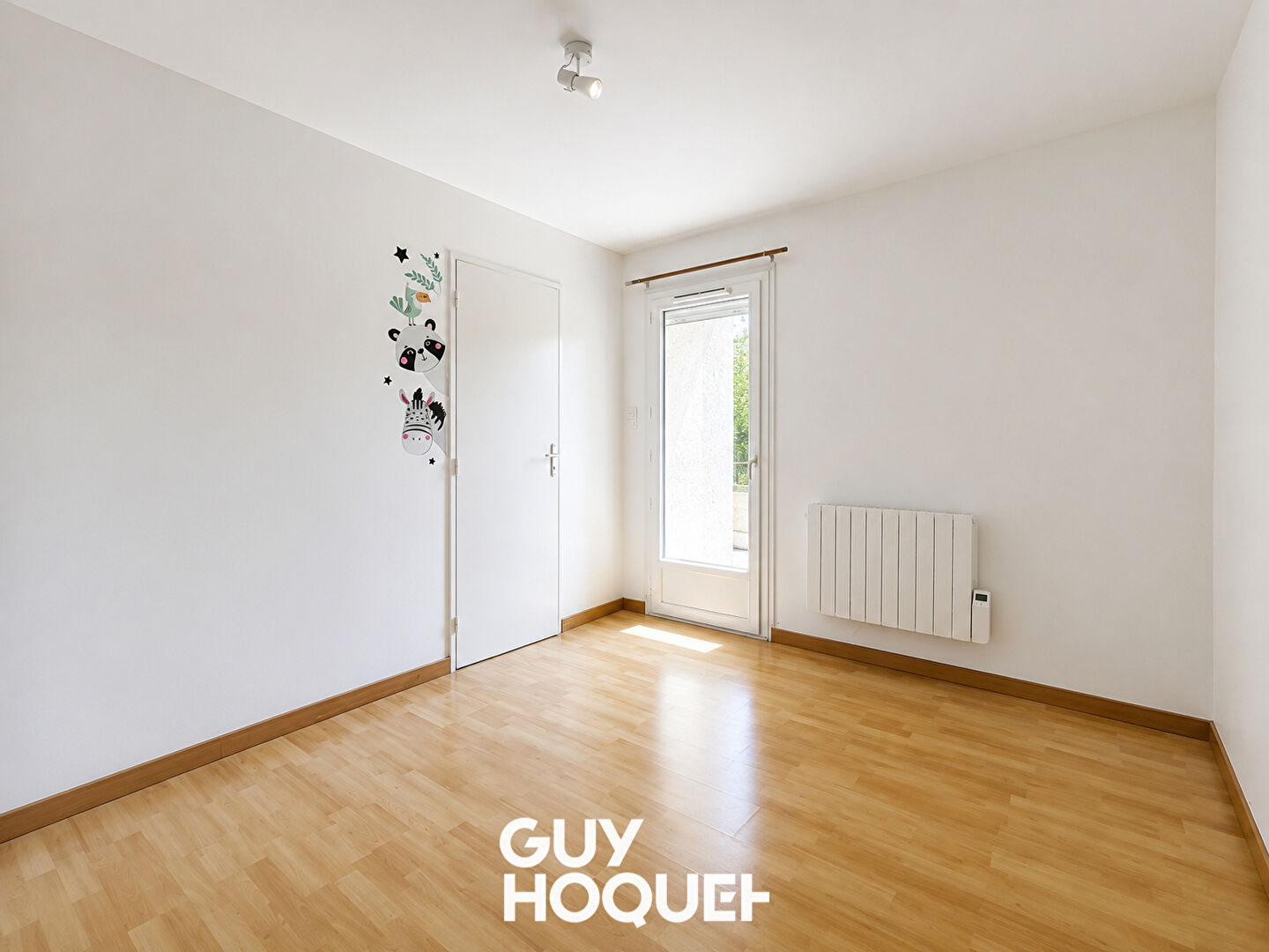 Appartement 2 Chs + Balcon, Garage, Stationnement et Cave - 71000 SANCÉ