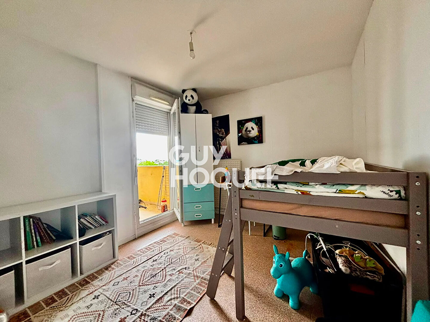 Magnifique Appartement, 3 Chambres, Stationnement privatif - 71000 MACON
