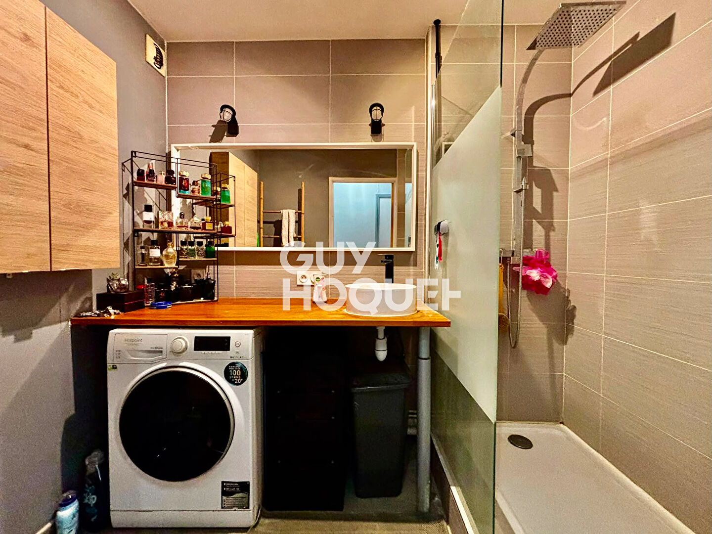 Magnifique Appartement, 3 Chambres, Stationnement privatif - 71000 MACON