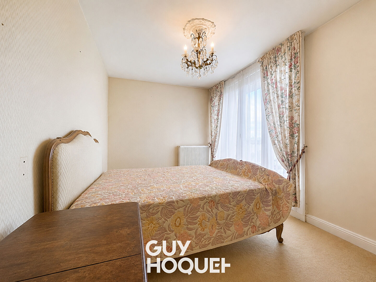 Appartement 3 Chs + 4 Balcons et Cave - 710000 MACON