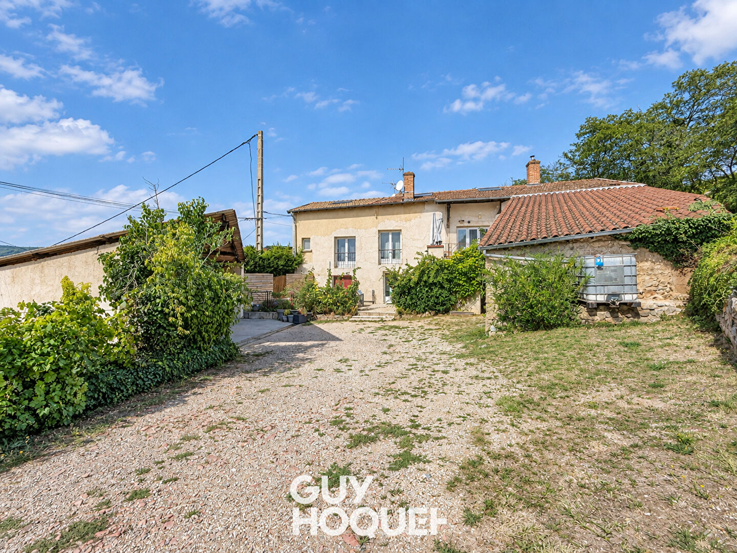 Maison Ancienne Rénovée 4 Chs + T2 indépendant et terrain de 620 m² - 69840 JULIENAS