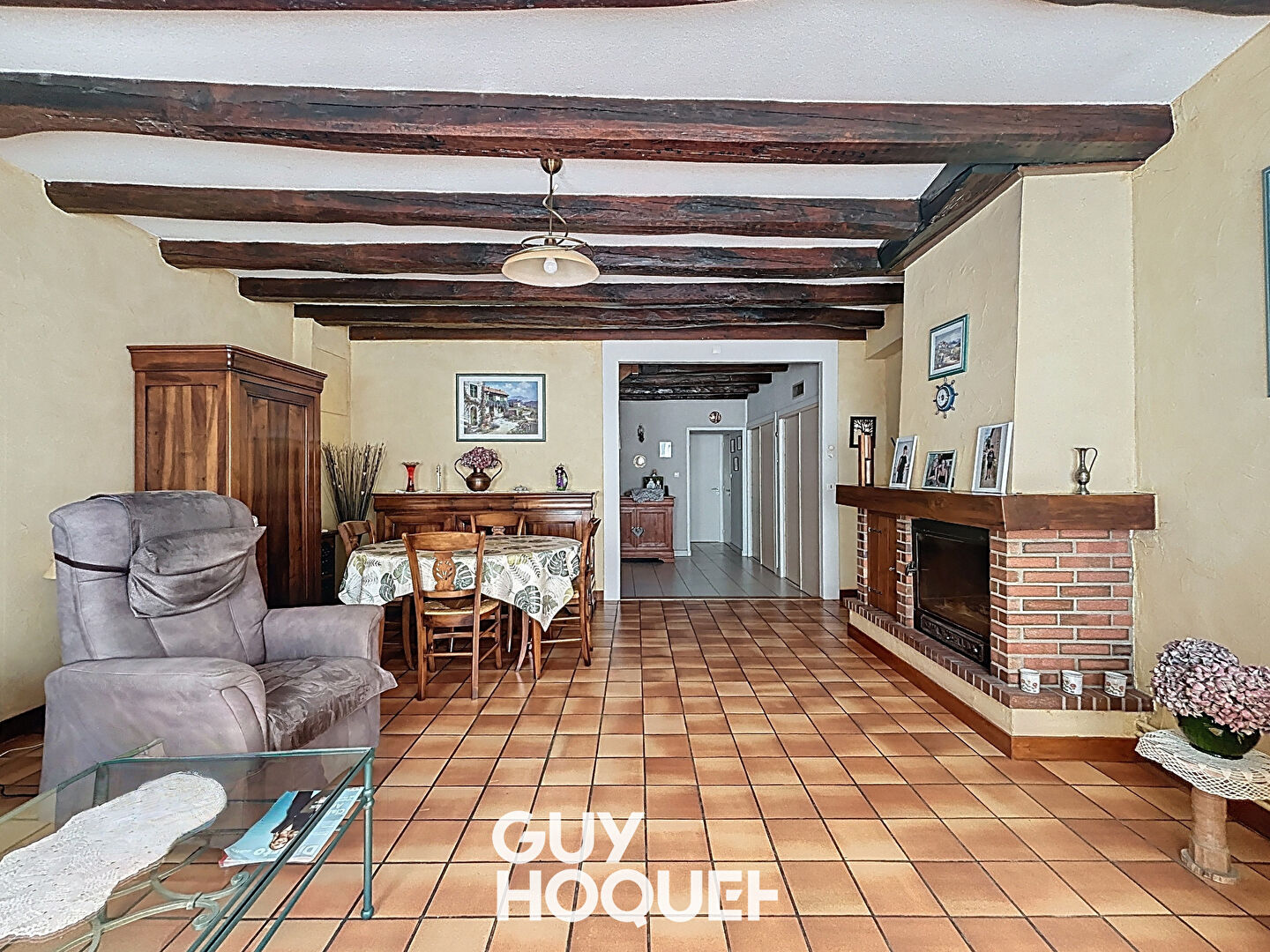 Charmante Maison à vendre de 3 Chambres, Possibilité logement indépendant, Dépendances - 71570 LA CHAPELLE DE GUINCHAY