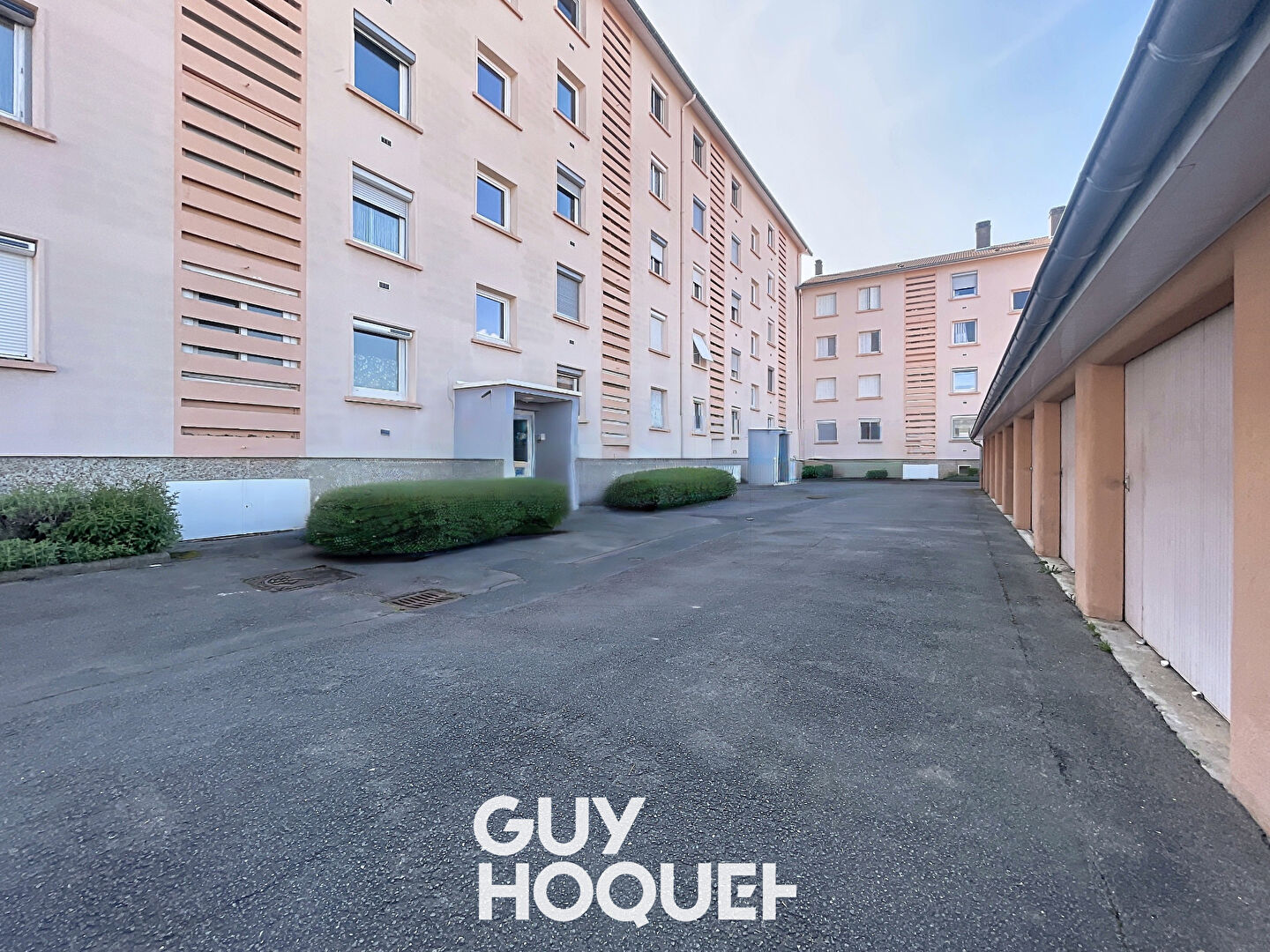 Charmant Appartement 3 Chambres, Cave et stationnement - 71850 CHARNAY LES MACON