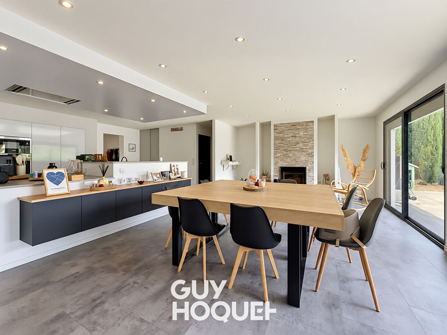 Charmante Maison rénovée de 154m2, 3 Chambres et fort potentiel - 69840 JULIENAS