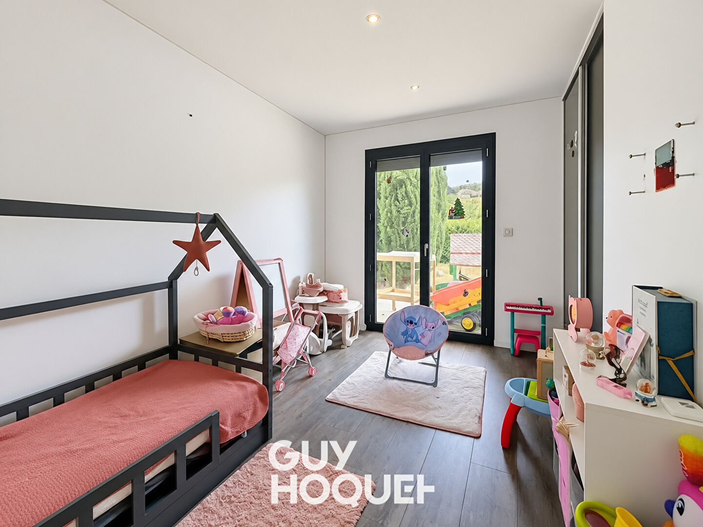 Charmante Maison rénovée de 154m2, 3 Chambres et fort potentiel - 69840 JULIENAS