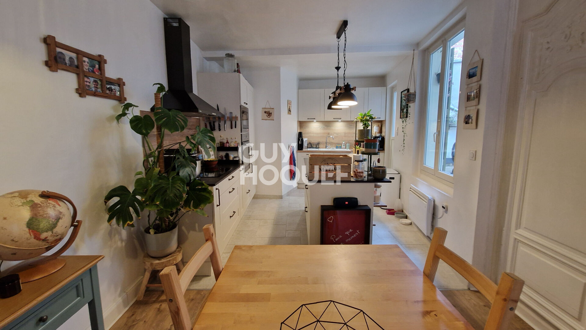 CHARTRES Hyper centre