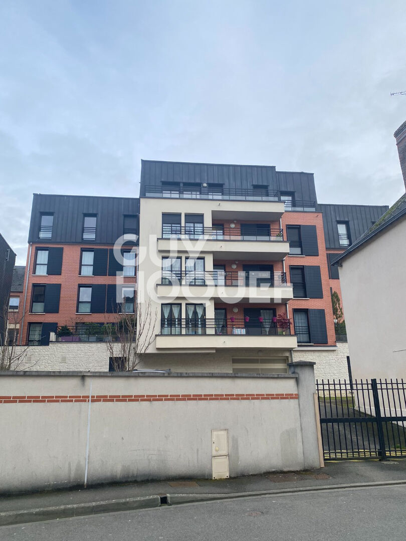 CHARTRES - T3 Place des Épars