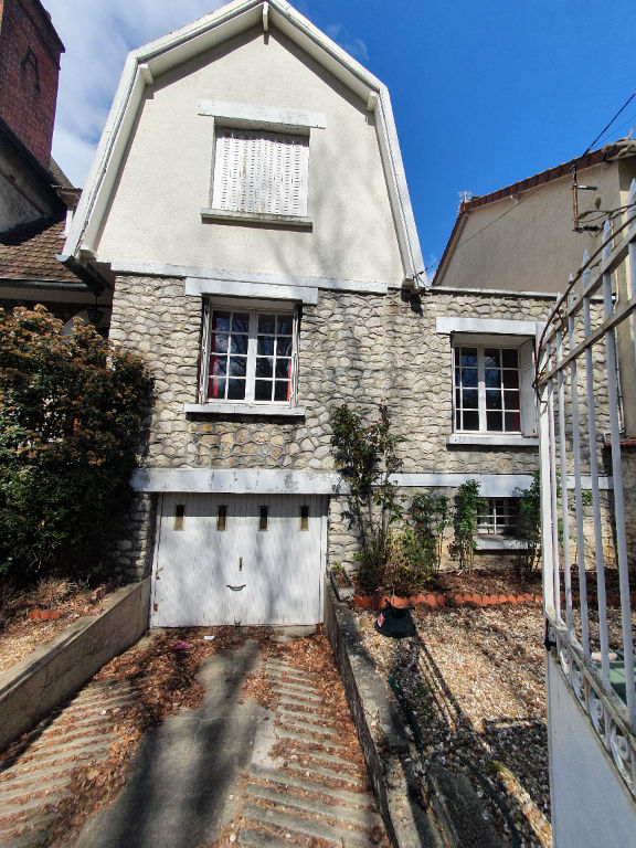 CHARTRES MAISON A LOUER DE 120 M²