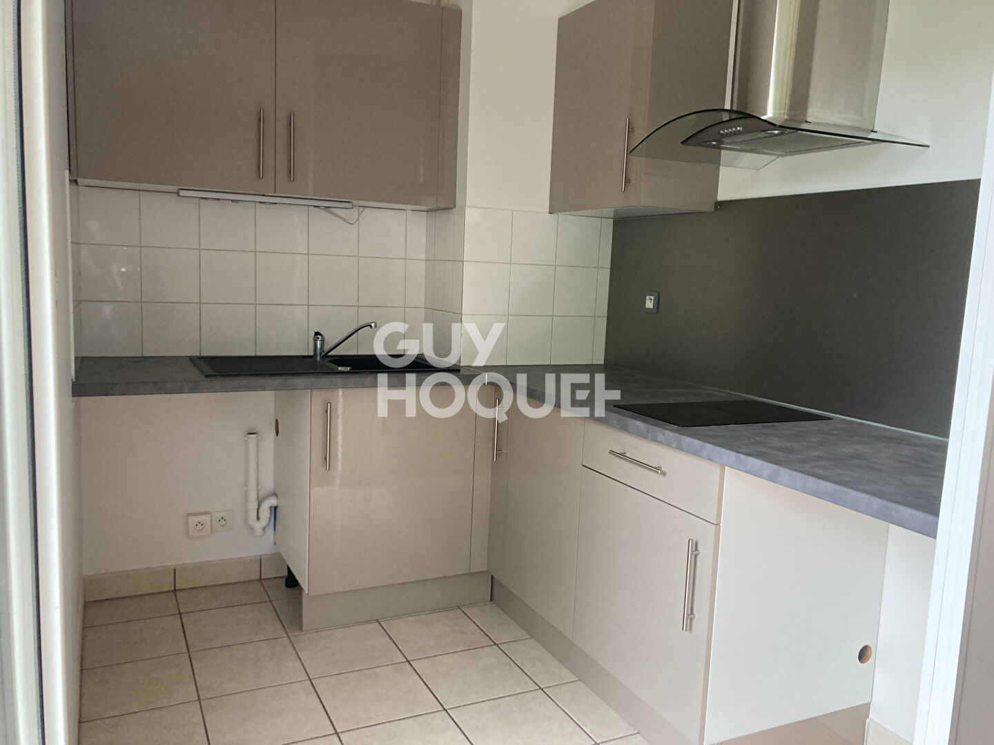 Chartres - studio proche gare avec balcon et parking