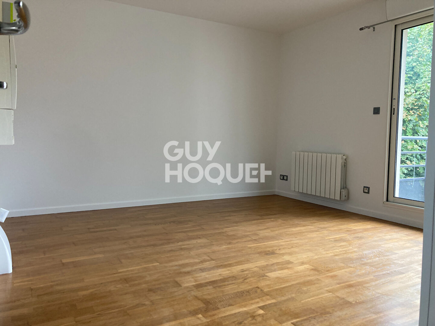 Chartres - studio proche gare avec balcon et parking