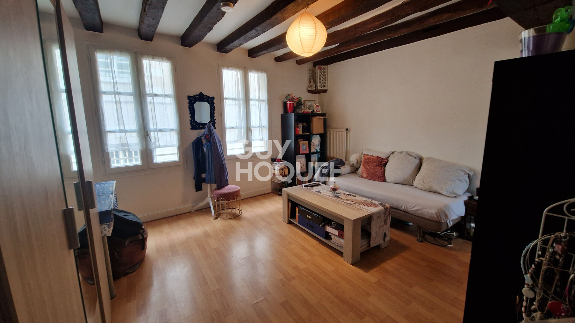 Chartres, studio centre ville.