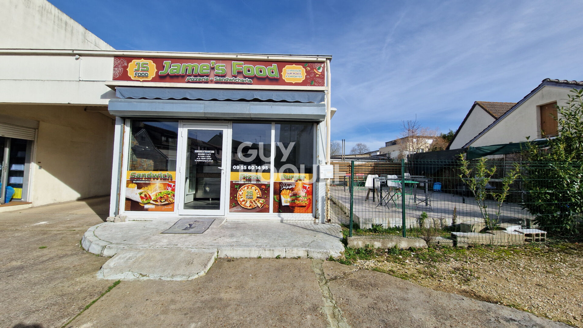 Local commercial Mainvilliers 28 m2 avec terrasse