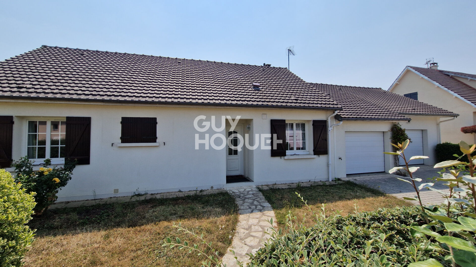 Maison Champhol Plain pied avec double garage.