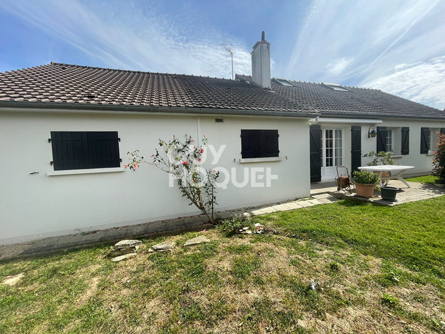 Maison Champhol Plain pied avec double garage.